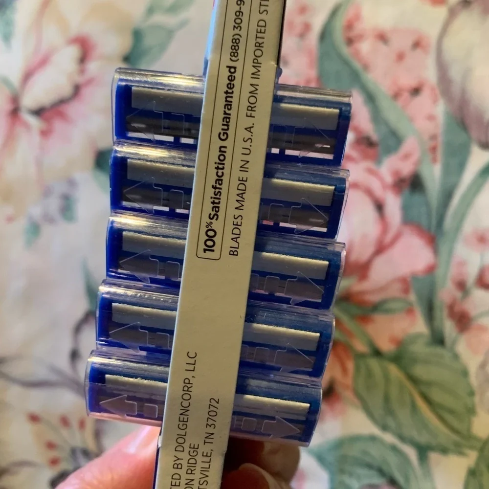 Studio Selection  Men’s  5 Pack Blue Disposable Razors